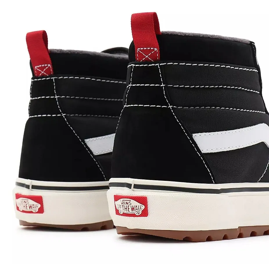 chaussures Vans Sk8-Hi MTE-1 - Black/True White
