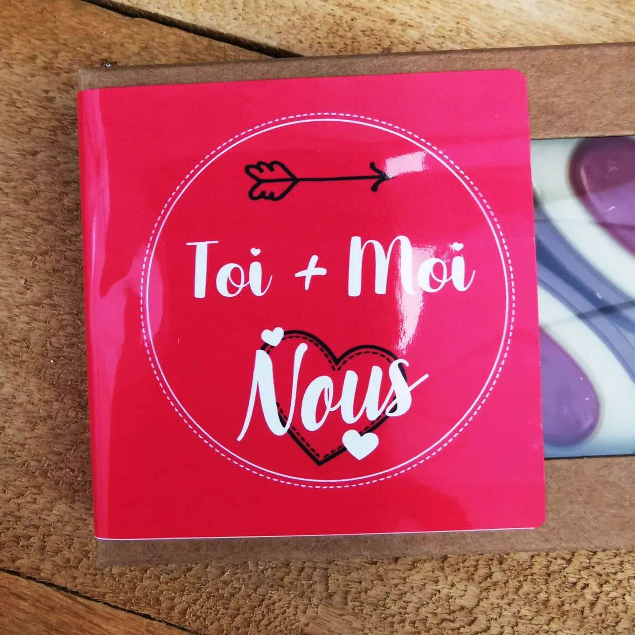 Coeur "Toi + Moi" au chocolat au lait rouge et blanc x4