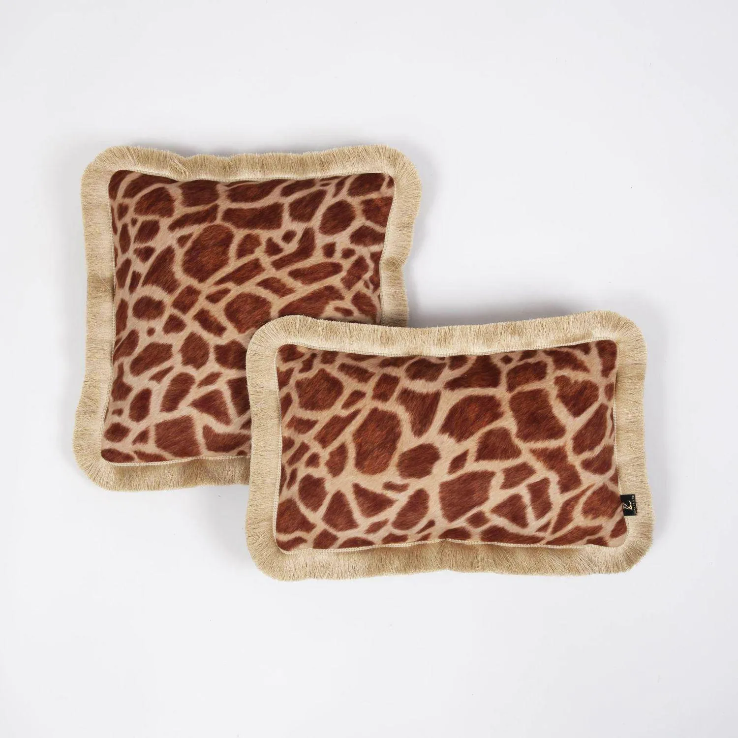 Housse de coussin en velours à franges motif Girafe - ZéphyrAndCo