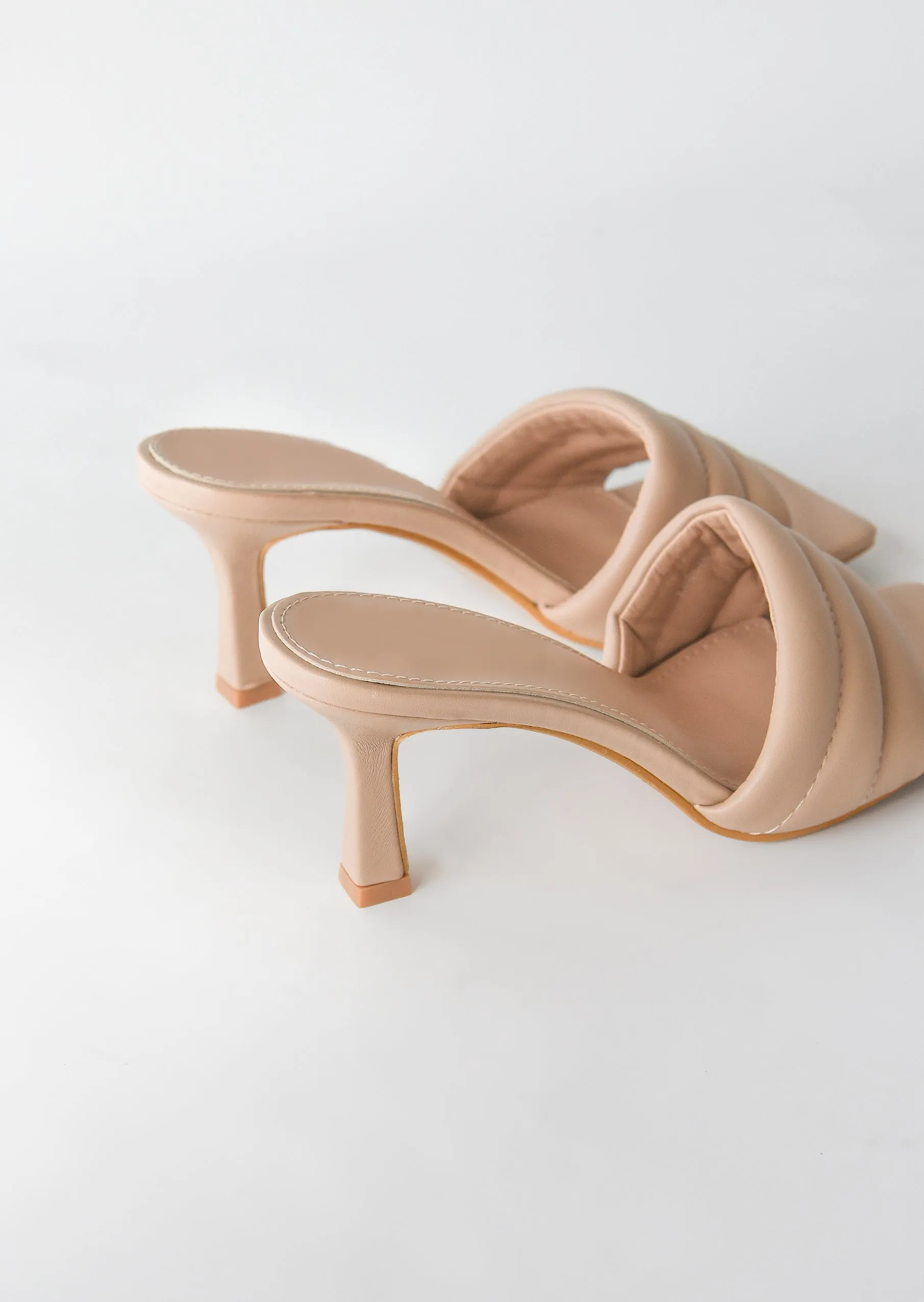 Mules matelassées beige