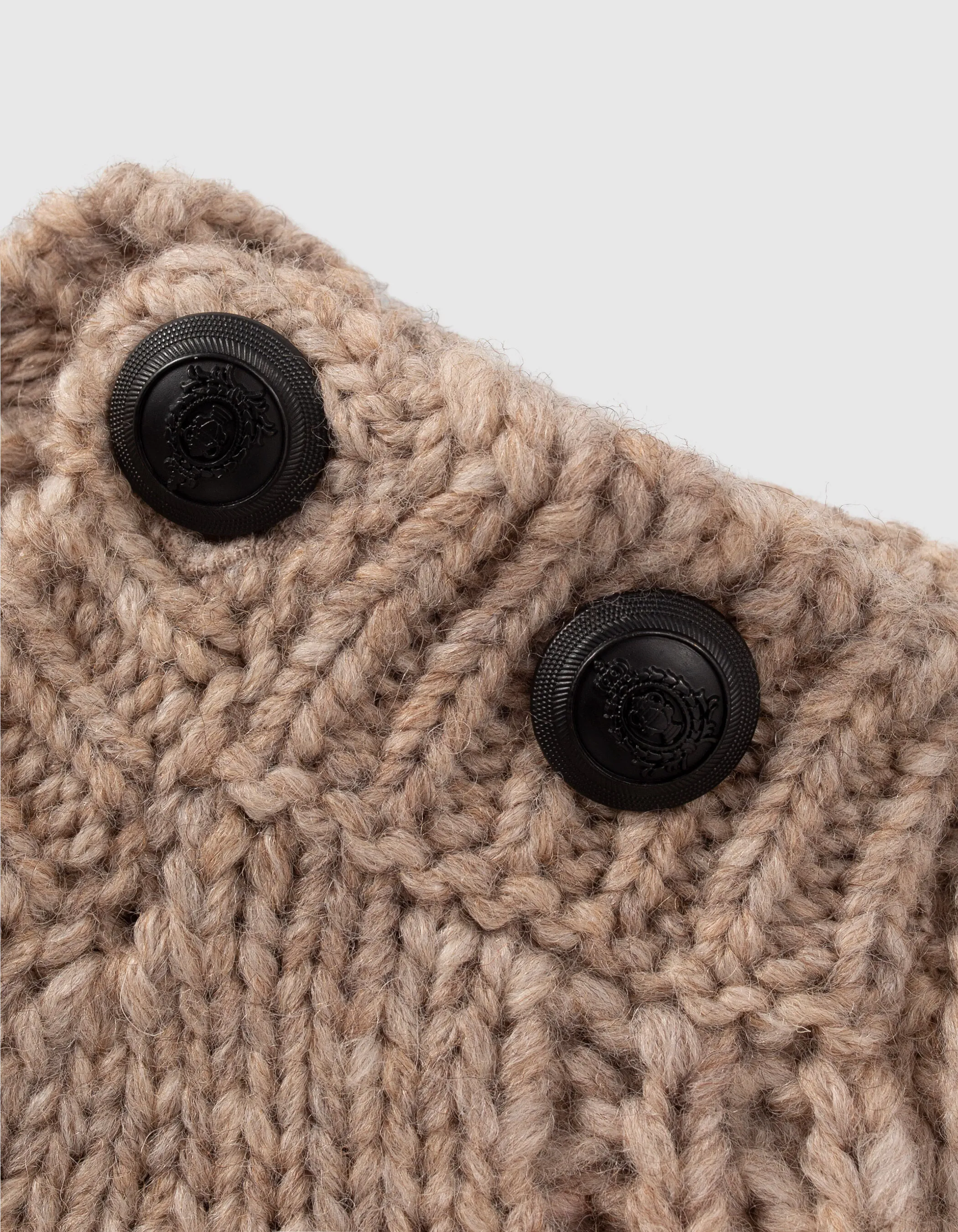 Pull écru en tricot à côtes et ajouré fille