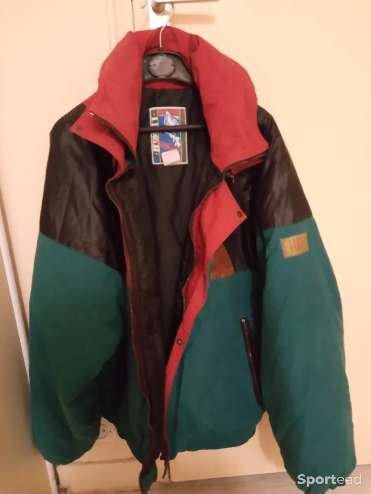 Veste de ski d'occasion Ajouté le : 25/12/2021